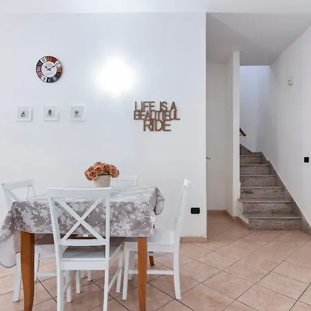 Le 2 Palme Family House - Selection Λέτσε